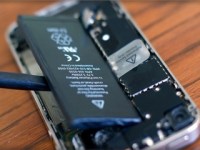 The European Union has demanded that all smartphones be equipped with easily replaceable&nbsp;batteries